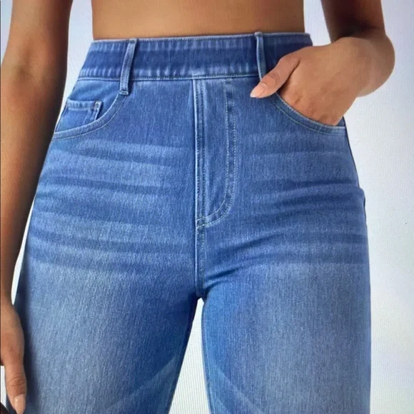 MEDIUM . HALARA FLEX STRETCHY MIDRISE STRAIGHT LEG DISTRESSED DENIUM KNIT JEANS - Picture 3 of 12